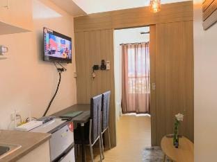 Netflix & Chill @ Pablo’s Crib - Grace Residences Apartment in Makati