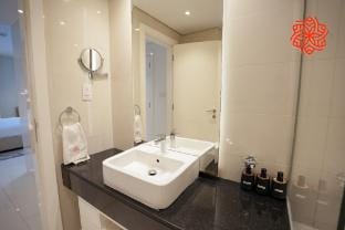 Upscale 1bdr apartment in Canal Views Apartment in Dubai