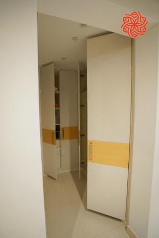 Peaceful studio in Canal Views Apartment in Dubai