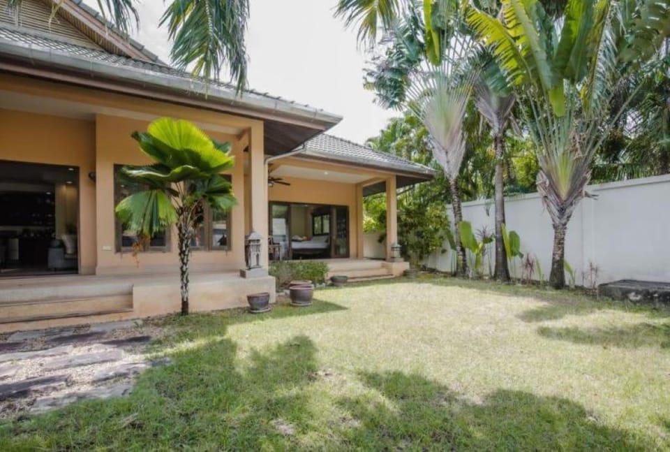 NEW Phuket Residence 2 Bedrooms Charming House Vacation rental in Rawai