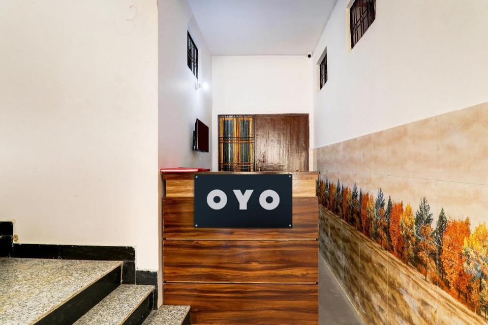 Hotel O Mahakal palace Hotel in Lucknow