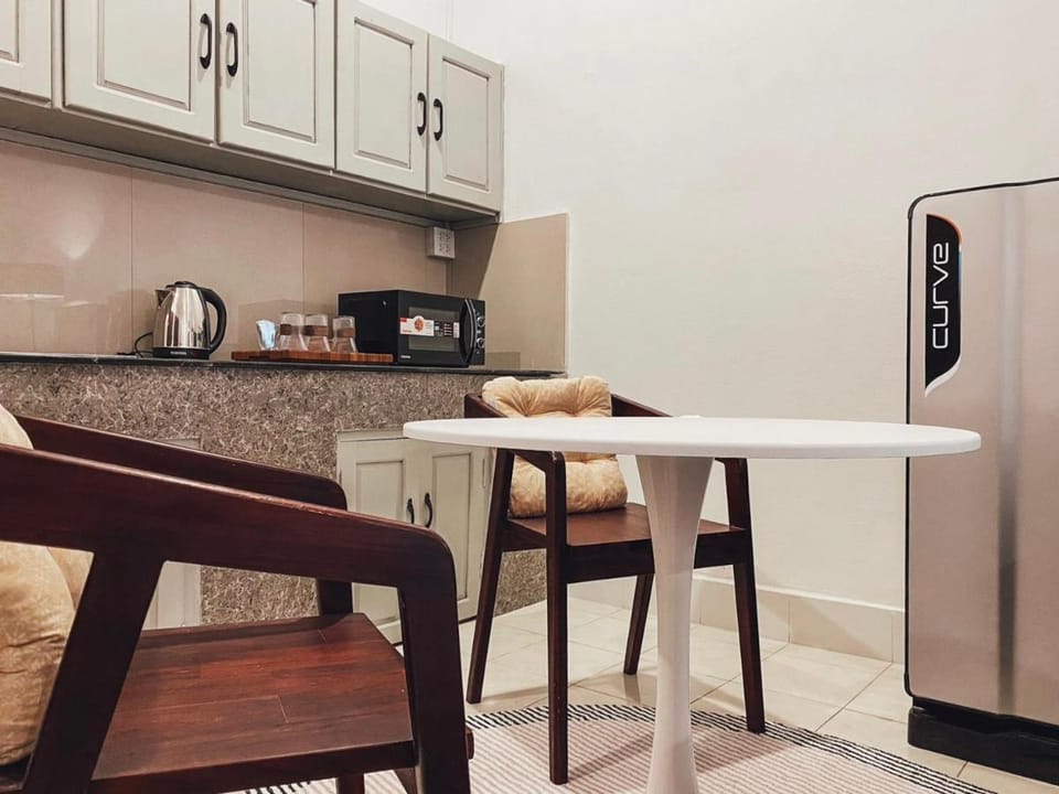 Sathiti Cafe & Bed, 100 mt from Sihom Night Market Apartment in Vientiane