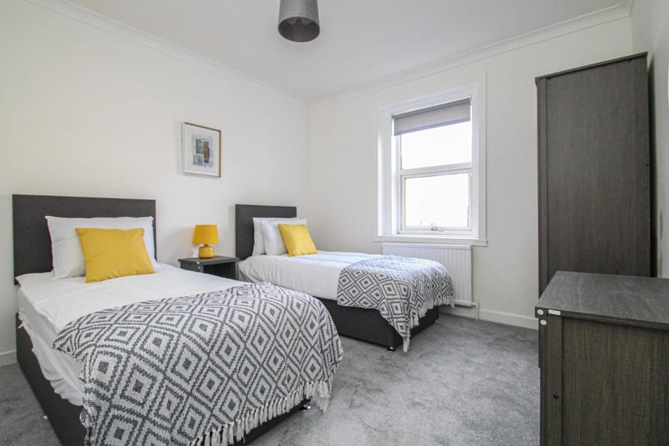 Tobago Urban Apartment Apartment in Greenock
