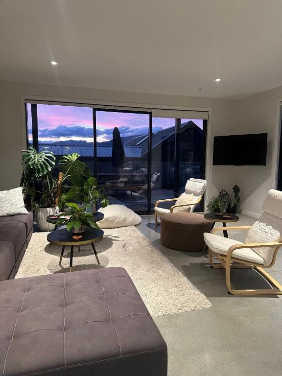 Mountain View with Hot Tub Vacation rental in Otago
