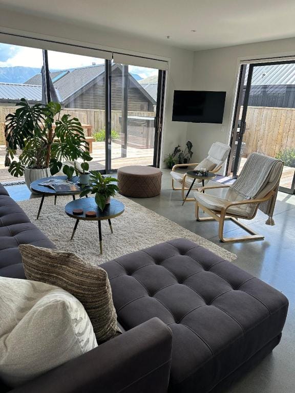 Mountain View with Hot Tub Vacation rental in Otago