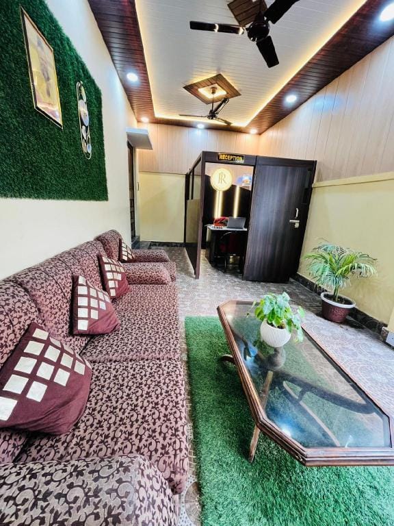 Rudraksh Inn Hotel in Varanasi