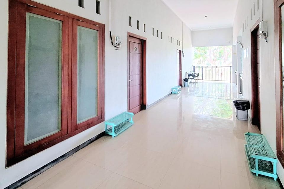 HKP Homestay RedPartner Blitar Hotel in East Java