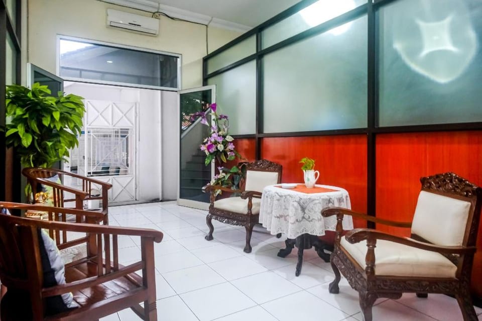 RedDoorz Syariah @ Griya Raharja Klaten Hotel in Special Region of Yogyakarta