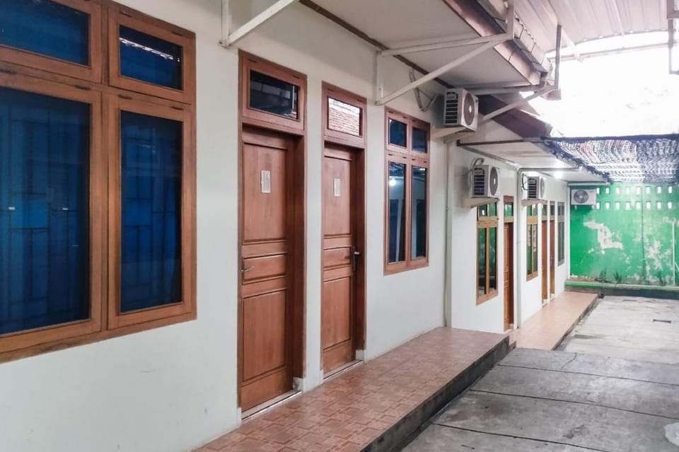 RedDoorz @ Guesthouse Oemah Opa Metro Lampung Hotel in Indonesia