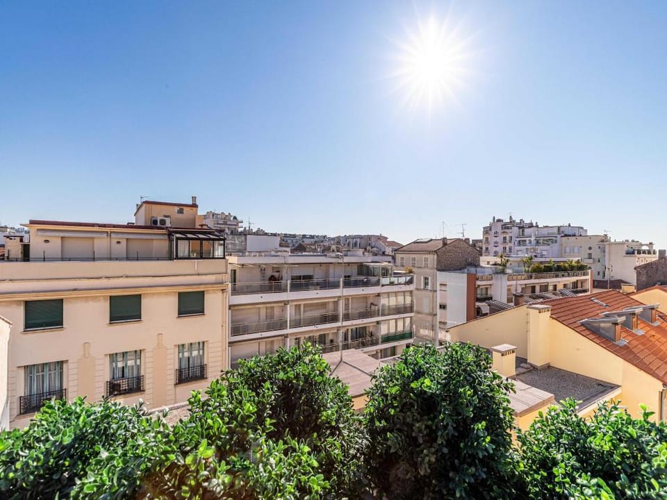 Renovated Penthouse - Gray dAlbionCroisette Apartment in Cannes