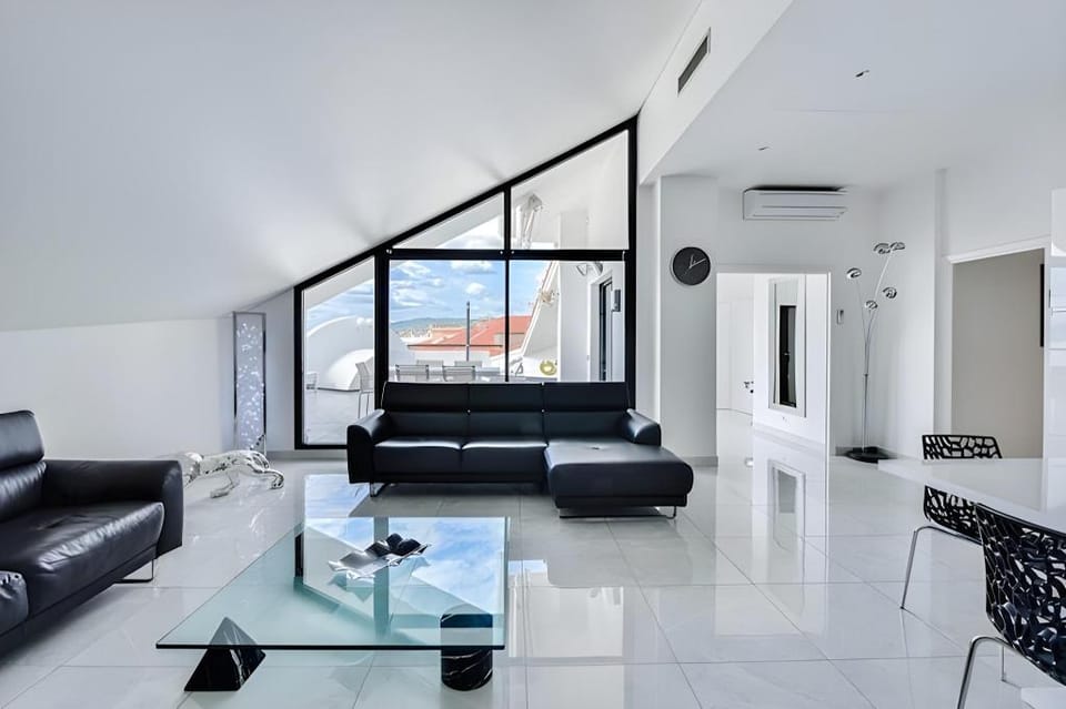 Luxury Penthouse 120mA in the heart of Cannes Apartment in Cannes