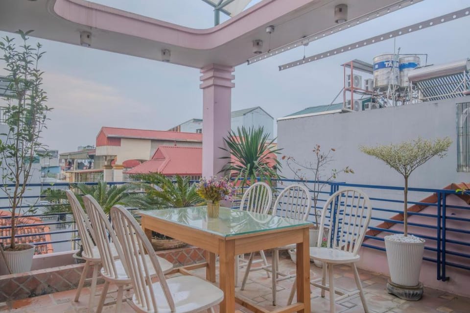 La Sen Tay Ho Homestay  Vacation rental in Laos
