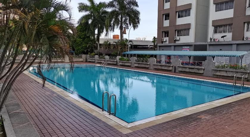 Ampang Hilir Lake View Suite or Rooms Apartment in Federal Territory of Kuala Lumpur
