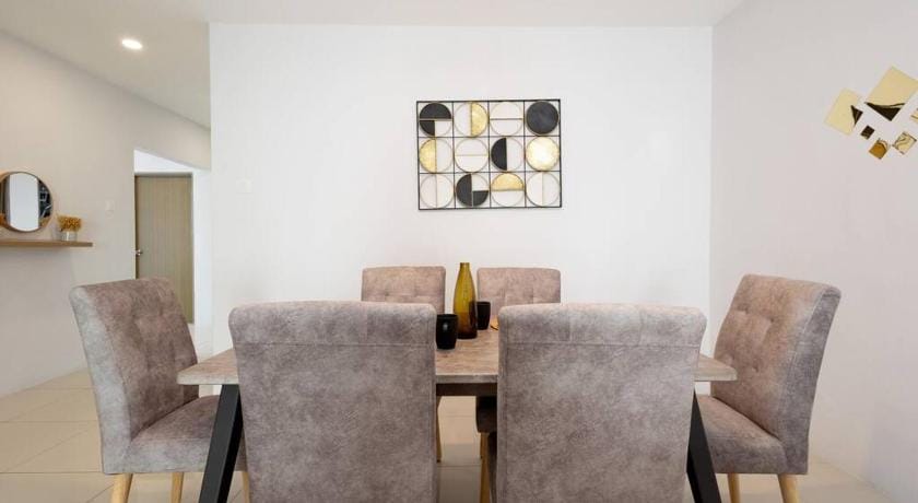 Citra Harmoni Homestay @Manhattan. Water Park Apartment in Ipoh