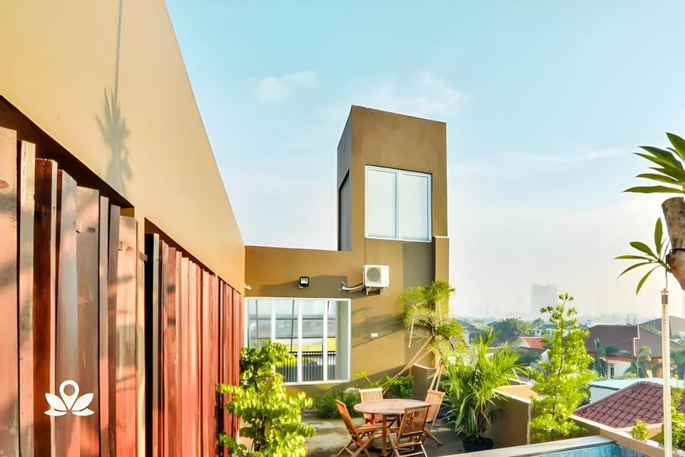 Residence 12 Apartment hotel in South Jakarta City