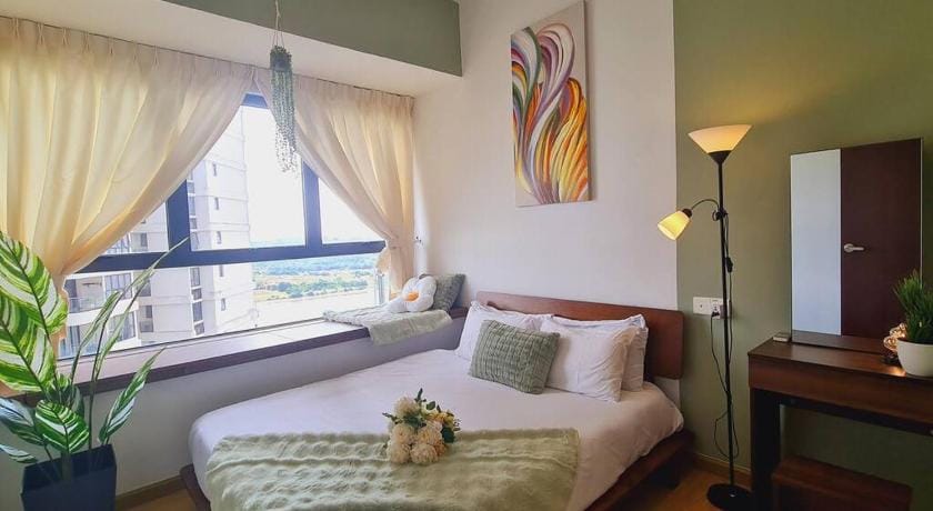 New!4-6pax SeaView Royal Strand Condo JB City Town Apartment in Johor Bahru