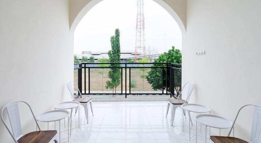 Zumo Home Tegal Mitra RedDoorz Hotel in Indonesia