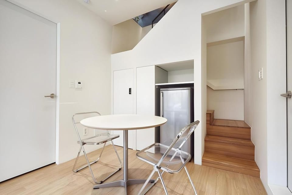 The Capsule Banpo Bed and Breakfast in Seoul