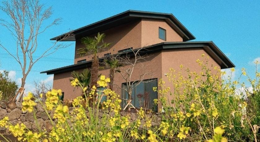 Seogwipo Wimiga Yeon Bed and Breakfast in South Korea