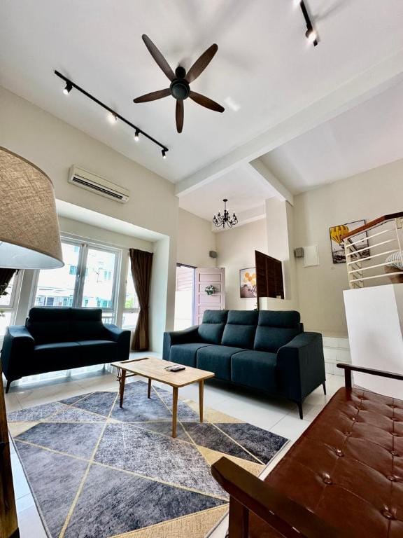 Karpal Singh Drive|Seaside|Georgetown|4R3B3P|15pax Vacation rental in George Town