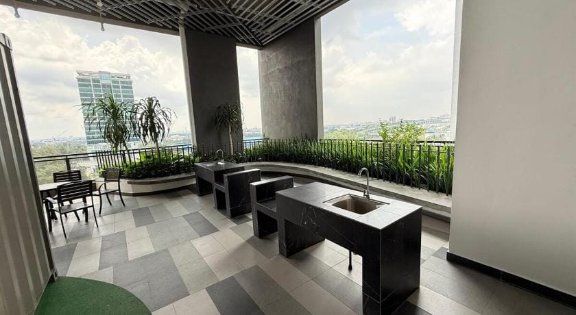Alinea Shah Alam 22-17 Parking level 2 Apartment in Selangor, Malaysia