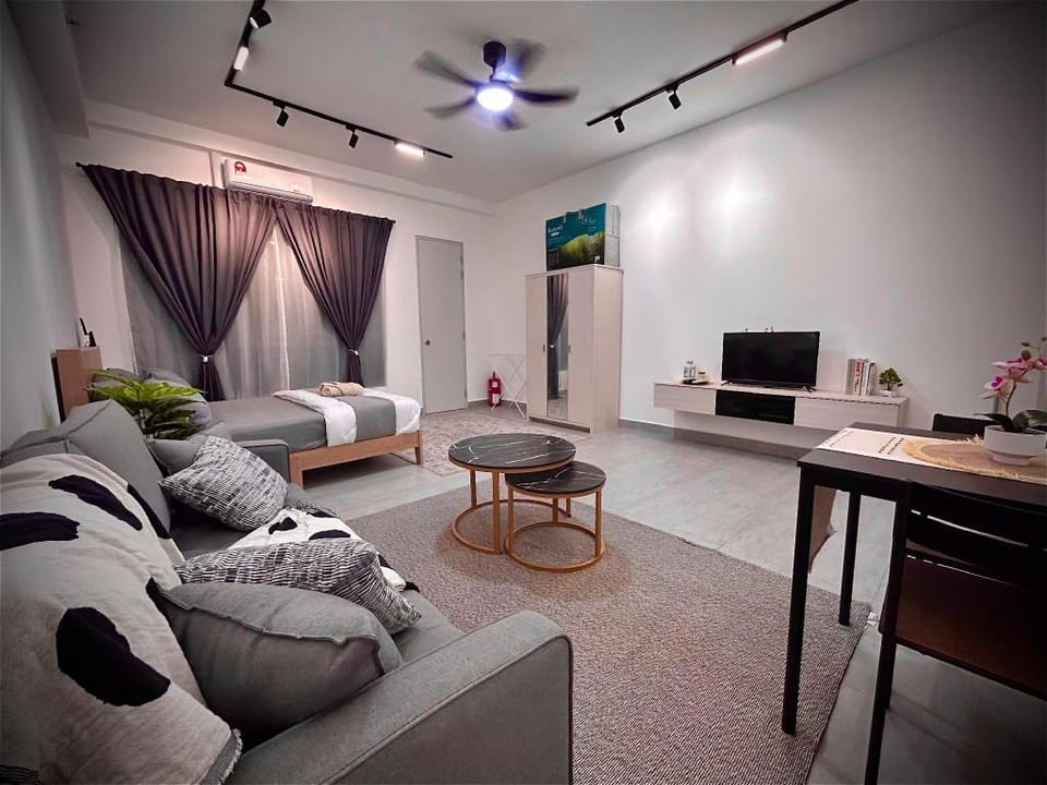 SUNSURIA STUDIO SUITES, 1-4 pax Amani Home Apartment in Selangor, Malaysia