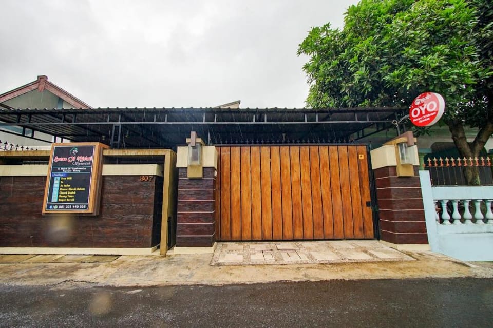 Hotel O Melati House Syariah Hotel in East Java