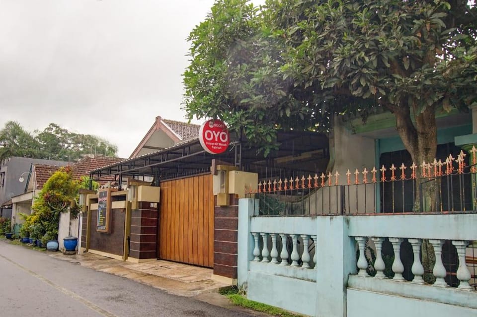 Hotel O Melati House Syariah Hotel in East Java