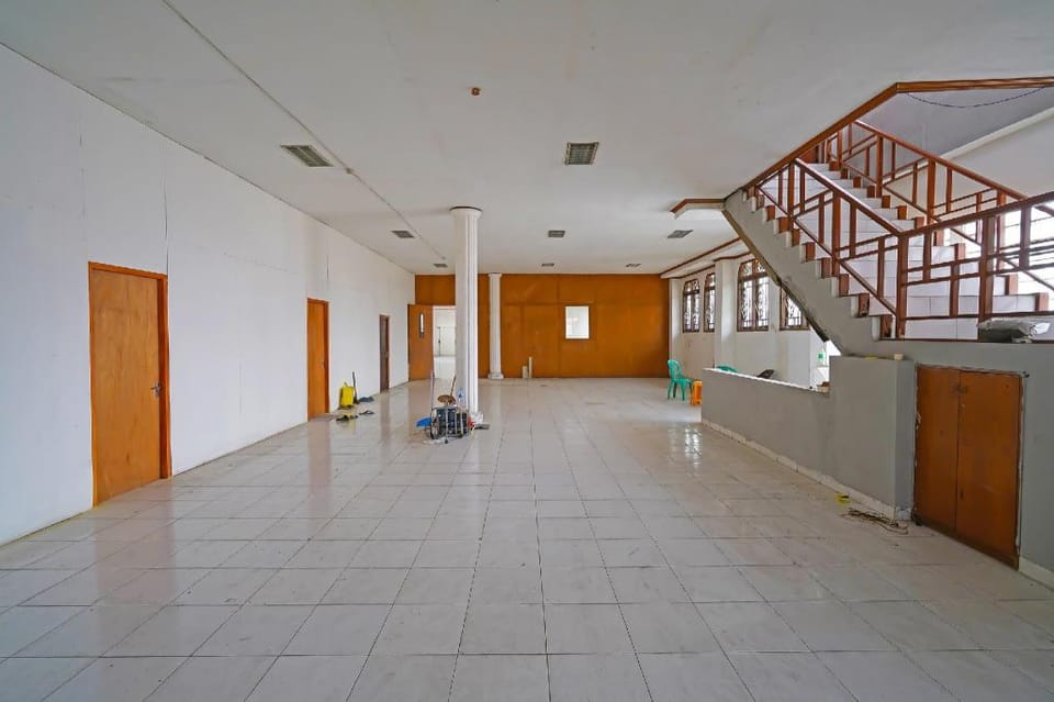 SPOT ON 92453 Wisma Galaxy Hotel in West Java
