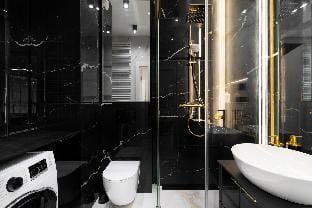 Grzybowska 37 by Golden Apartments Apartment in Warsaw