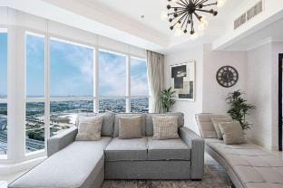 Luxury 1-BR with Lake View in Business Bay Apartment in Dubai