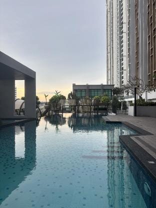 Sky Trees  Comfort room With Simple Design Concept Apartment in Johor Bahru