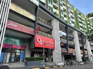 Fabulous 2BR A/port Suite# Straits Intl# Msg Chair Vacation rental in Bayan Lepas