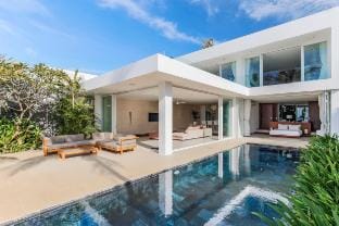 Ocean Villa Vip - Lying By The Sea Villa in Phan Thiet