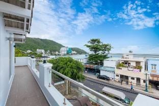 Palm Villa 39 - Lying By The Sea Villa in Vung Tau