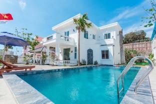 RL03 Villa - Large Swimming Pool Villa in Vung Tau
