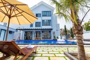 Rl16 Villa - Large Swimming Pool 100M2 Villa in Vung Tau