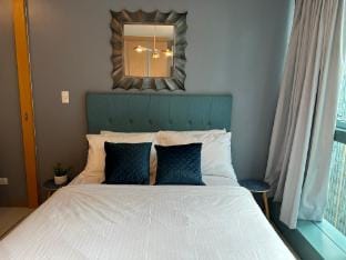 Executive Suite in Uptown BGC Apartment in Makati