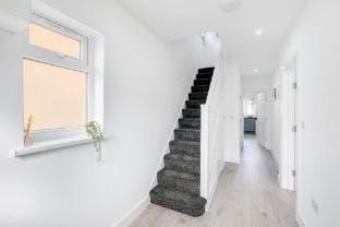 Chaucer Avenue 6 Bedroom + 3 Bathroom with Parking Vacation rental in Hounslow