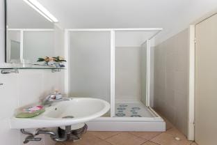 Apartments Tramonto - One Bedroom Apartment with Balcony and Sea View Apartment in Dubrovnik-Neretva County