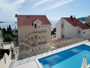 Villa Samba - Two-Bedroom Apartment with Terrace and Sea View - A41 Apartment in Plat