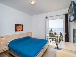 Villa Samba - Studio Apartment with Balcony and Sea View Apartment in Plat