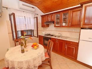 Apartments Peselj-Studio Apartment with Balcony and Sea View  1 Apartment in Dubrovnik-Neretva County
