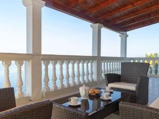House Green Side Sunset- Four Bedroom House with Pool and Sea View Vacation rental in Dubrovnik-Neretva County