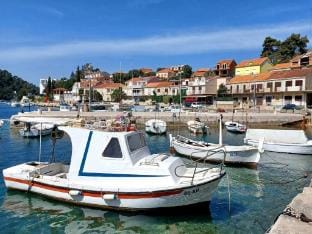 Berties Lodge - Four Bedroom ApartmentA4 Apartment in Dubrovnik-Neretva County