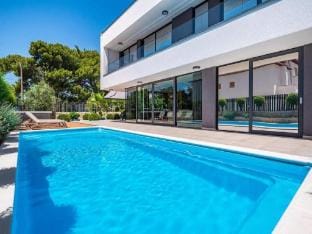 Villa Alpha - Four Bedroom Villa with Swimming Pool Villa in Lika-Senj County