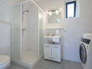 Bungalow in Sondel near Slotermeer Lake Vacation rental in Friesland, Netherlands