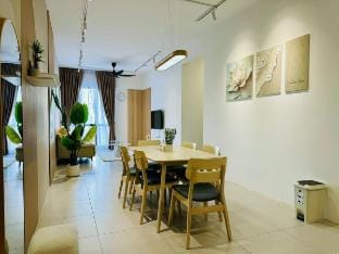 The Muji Glen 3R2B | 6pax @YPM112 Apartment in Kuching