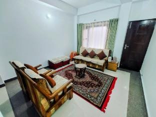 Whispering Meadows(U get entire 3 BHK) Vacation rental in Shimla