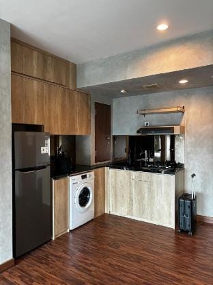 THE STUDIO at Lagoon Bekasi | A Panoramic Stay! Apartment in West Java